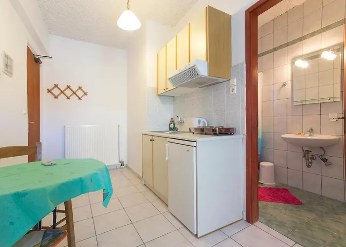 Antisamos Apartment *