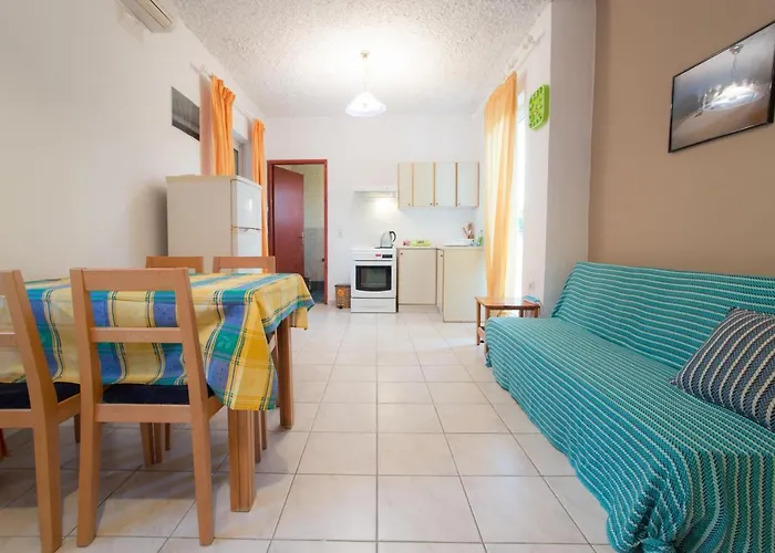 Antisamos * Sami (Kefalonia)